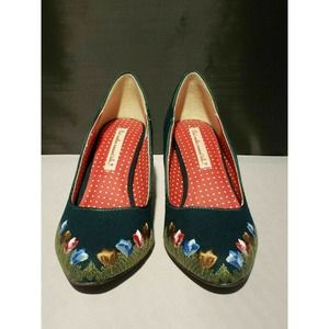 BAIT But Another Innocent Tale Heels VTG